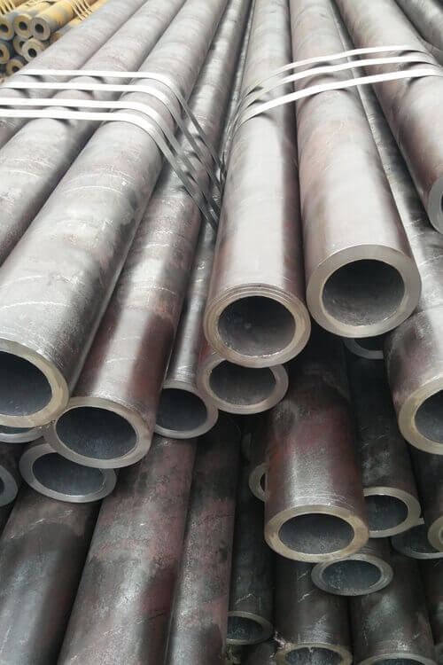 ASTM A691 1-1/4CR Pipes